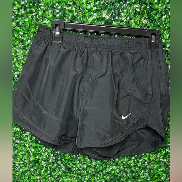 Nike shorts - Picture 1 of 1